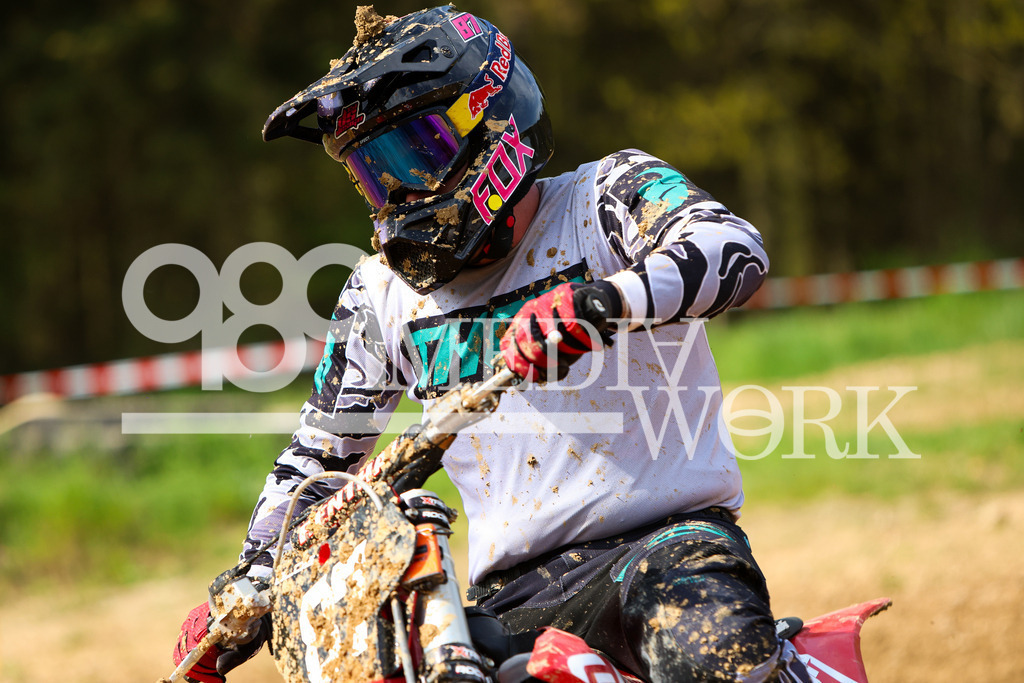 5E6A0767 | 989 MEDIAWORK