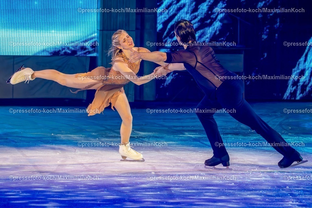 xkkux26042600005 | 26.04.2025, xkkux, Düsseldorf, Holiday on Ice in der Mitsubishi Electric HALLE. Eiskunstlauf-Weltmeister und Olympia-Duo Minerva-Fabienne Hase und Nikita Volodin bei der Show „Cinema of Dreams“ mit ihrem letzten Gastauftritt als Paar zusammen beim Eiskunstlaufen.