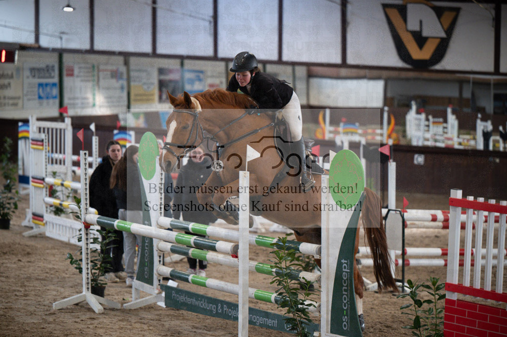 Hallenreittunier Voxtrup 2023 | Entdecke hochwertige Reitturnierfotos von Foto Oger. Professionell, emotional und authentisch – jetzt Lieblingsmomente im Shop bestellen.Deutschlandweite Turnierfotografie. - Realisiert mit Pictrs.com