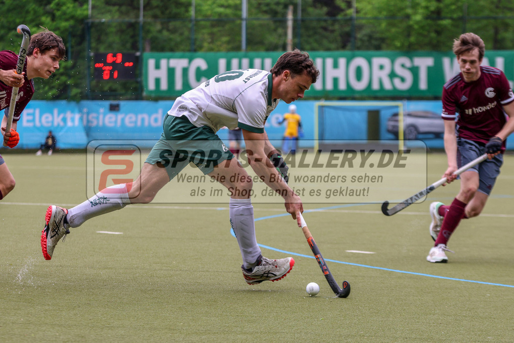 MJ_2023-05-20-HTCU-MSC-17 | Oliver Macintyre (Uhlenhorst Mülheim #10), Uhlenhorst Mülheim - Münchner SC am 1.10.2022 im Waldstadion, Mülheim a. d. Ruhr
