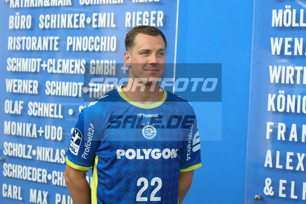VfL Gummersbach Team 25/26 | Kentin Mahe, VfL Gummersbach Team 25/26 - © Sportfoto-Sale (MK) - Realisiert mit Pictrs.com