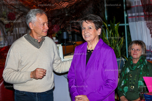 Lesung beim Kreuzwirt - "Tausend und eine Nacht" von Linda Sharaff | Bildershop von pixelworld.at - Realisiert mit Pictrs.com