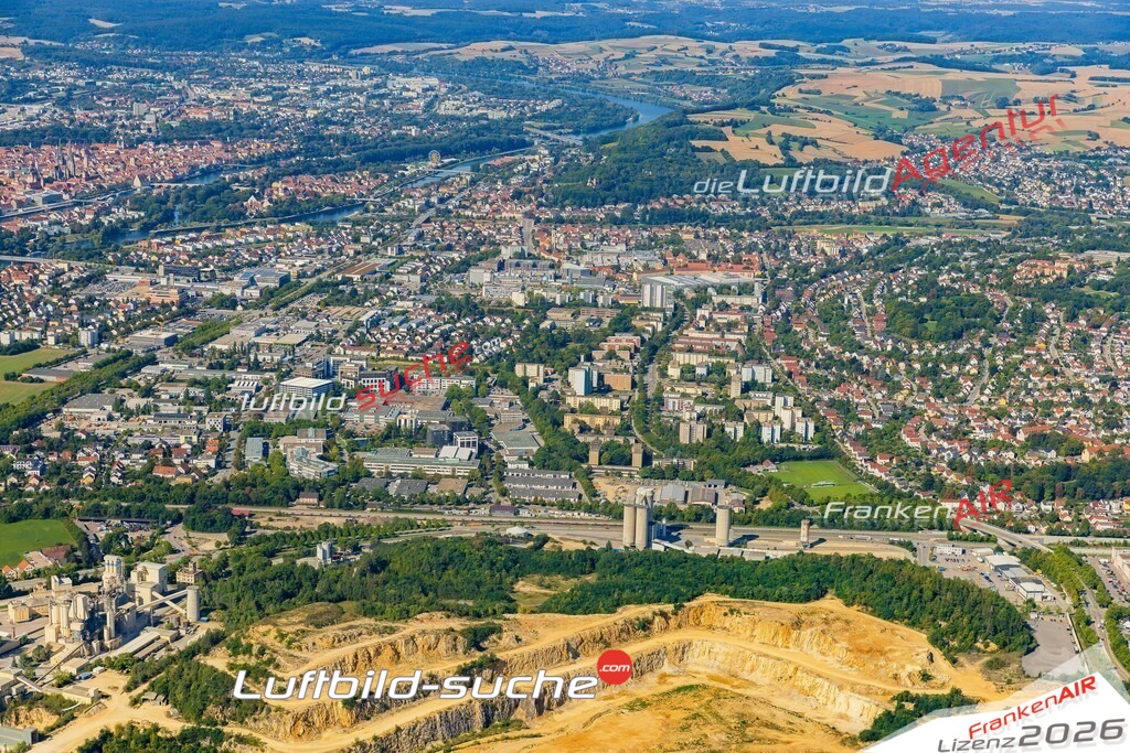 Geschenkidee Konradsiedlung - Wutzlhofen bei Regensburg -Die Luftbildaufnahme wurde 2025 vom UL-Flugzeug heraus erstellt ( keine Drohne ) - Hochauflösende Luftaufnahme -Nicht vergleichbar mit Google Maps oder Satelittenbilder- Die Geschenkidee !Mit Lizenz und Bildrechte bestellbar