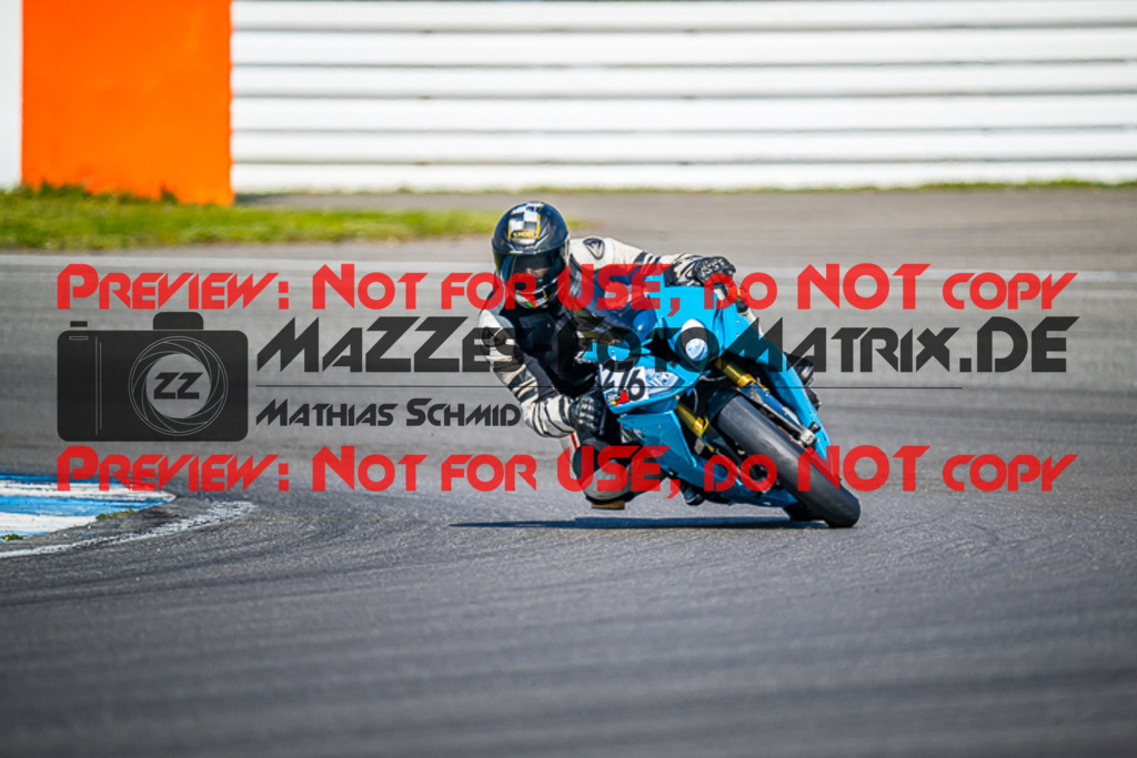 MaZZes_FotoMatrix_230410_5351 | ROT