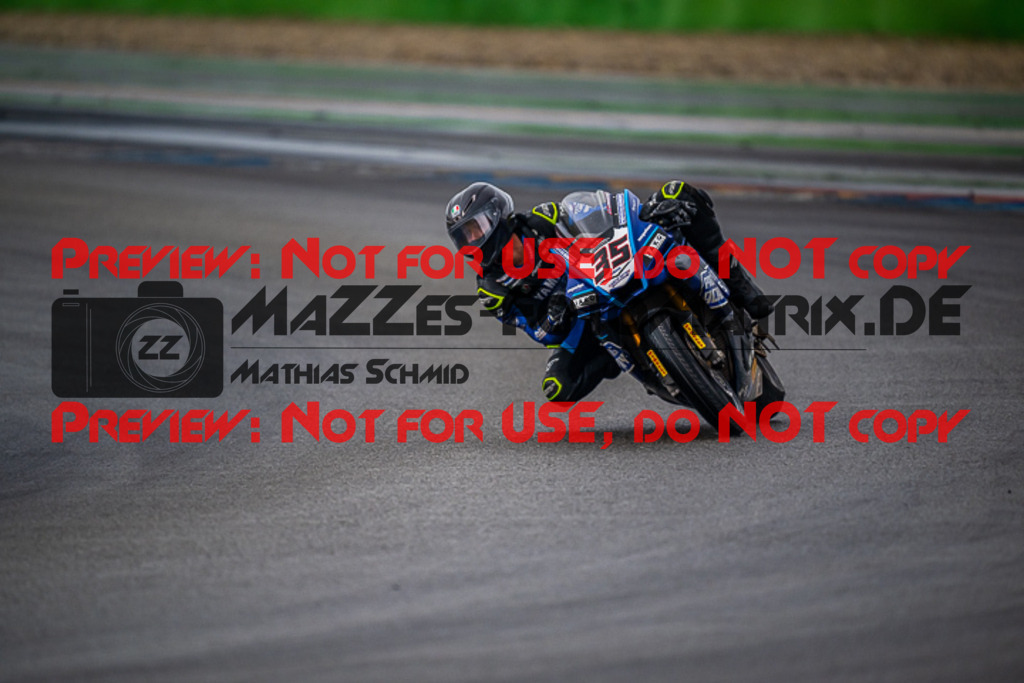 MaZZes_FotoMatrix_220925_5987 | IDM1000