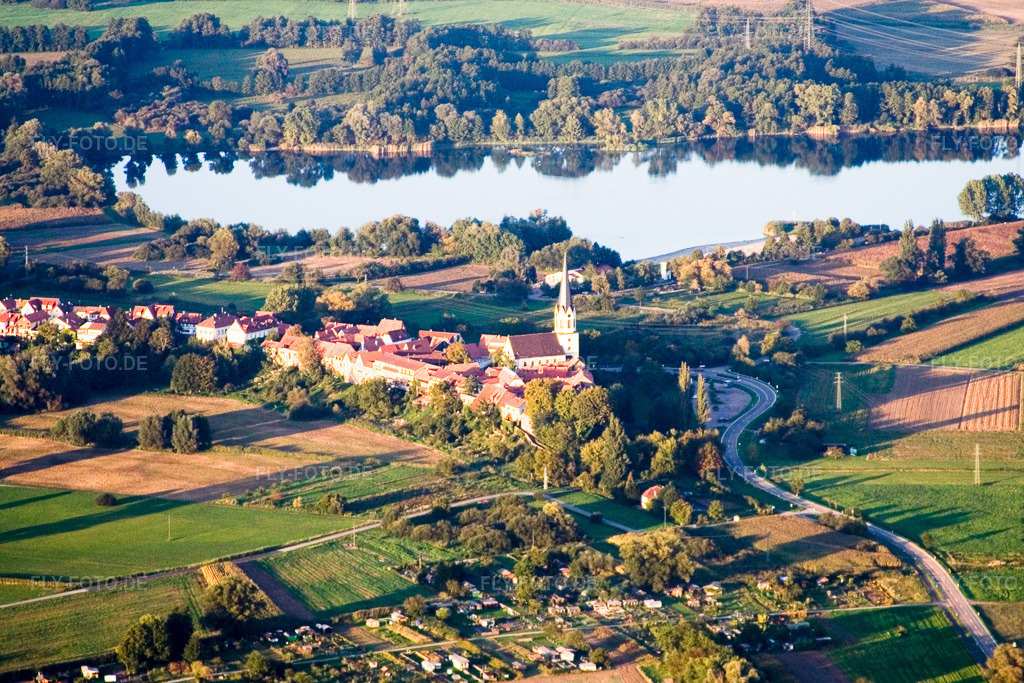 Luftbild: Ort von Südwesten in Jockgrim im Bundesland Rheinland-Pfalz in Deutschland. Foto: IMG_3967.jpg vom 21.09.2006 durch Werner Riehm/FLY-FOTO.de