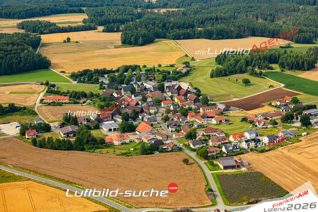 Das Luftbild zeigt : Modschiedel Weismain - Die Luftaufnahme wurde 2024 vom UL-Flugzeug aus erstellt ( keine Drohne ) - Hochauflösende Luftaufnahme - Für grossformatige Ausdrucke geeignet. Die Geschenkidee !Mit Lizenz und Bildrechte bestellbar
