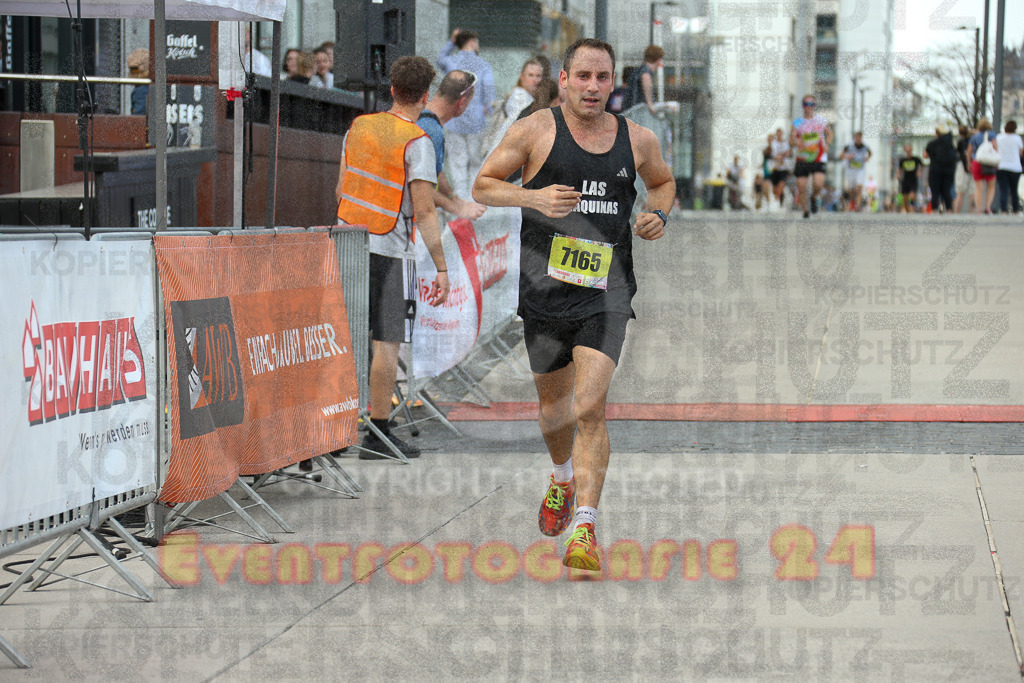 250920_1516_EX1_8715 | Sportfotografie im Rhein-Sieg Kreis, Köln, Bonn, NRW, Rheinland Pfalz, Hessen, etc. Unser Tätigkeitsfeld umfasst den Laufsport vom Volkslauf über den Marathon, Duathlon, Triathon bis zum Ultralauf wie Kölnpfad Ultra oder Schindertrail.