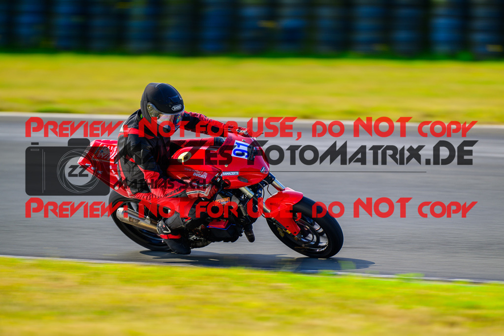 MaZZes_FotoMatrix_240725_6007705_8014 | BLAU