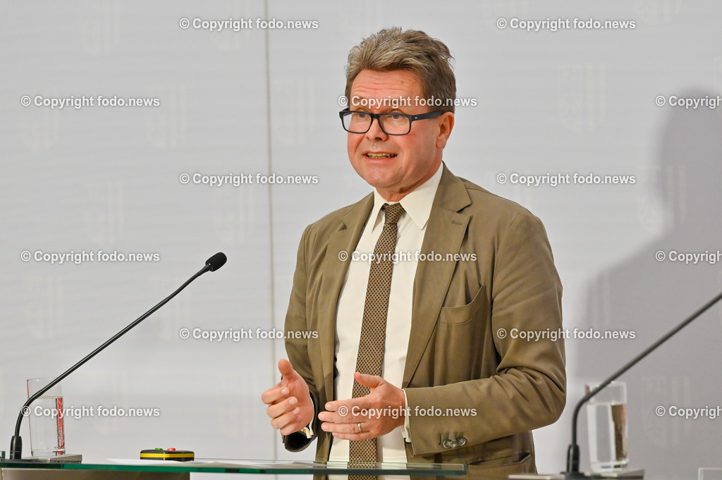 Kick-off-Veranstaltung der Gruendungspraesidentin_ IDSA_ 07.07.2023-22 | 07.07.2023, Landhaus Linz AUT, Kick-off-Veranstaltung der Gruendungspraesidentin, IDSA, im Bild BM Martin Polaschek (VP, Bildung, Wissenschaft und Forschung)