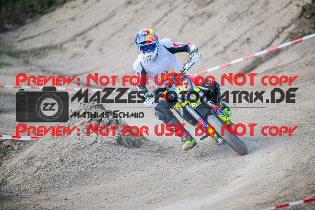 MaZZes_FotoMatrix_220904_8429 | S2