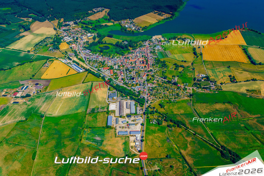 Das Luftbild der Stadt Usedom wurde 2018 vom Flugzeug heraus erstellt (keine Drohne) Aufnahmehöhe ca.400 Meter- hohe Auflösung für beste Druck-Qualität