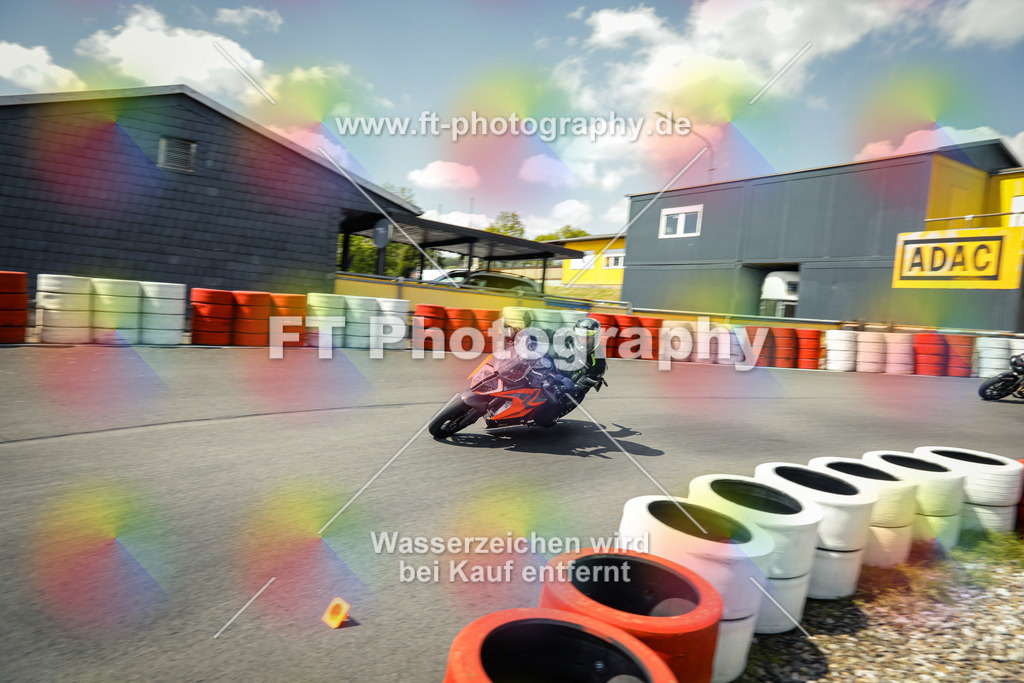 OBK_Mai_Volker_Adam-10938 | Hier findet Ihr Bilder von Touristenfahrten auf der Nürburgring Nordschleife oder von anderen Veranstaltungen die ich besucht habe. Viel Spass beim Durch Schauen 