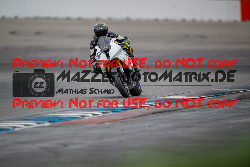 MaZZes-Fotomatrix-20260809-576146 | R1