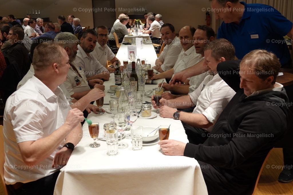 DSC00352 | Schwingen - Realisiert mit Pictrs.com