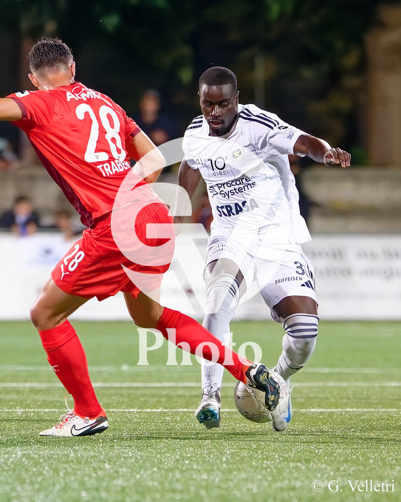 Challenge League - Etoile Carouge FC v FC Vaduz | Marculino Francisco Ninte (30 Etoile Carouge FC) in action during the Challenge League game between Etoile Carouge FC and FC Vaduz at Stade de la Fontenette in Carouge, Switzerland