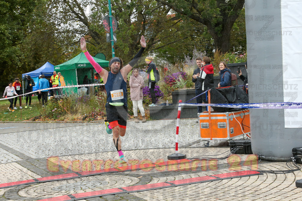 231015_1128_EX1_4138 | Sportfotografie im Rhein-Sieg Kreis, Köln, Bonn, NRW, Rheinland Pfalz, Hessen, etc. Unser Tätigkeitsfeld umfasst den Laufsport vom Volkslauf über den Marathon, Duathlon, Triathon bis zum Ultralauf wie Kölnpfad Ultra oder Schindertrail.