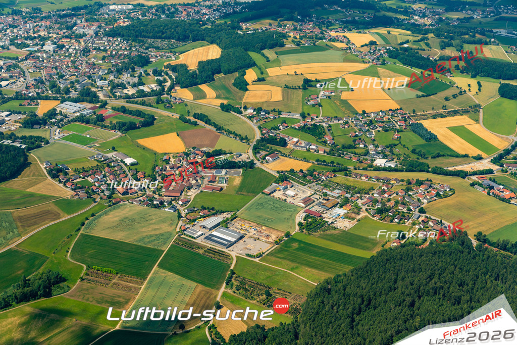 Das Luftbild zeigt : Zifling Willmering - Die Luftaufnahme wurde 2023 vom UL-Flugzeug aus erstellt ( keine Drohne ) - Hochauflösende Luftaufnahme - Für grossformatige Ausdrucke geeignet. Die Geschenkidee !Mit Lizenz und Bildrechte bestellbar