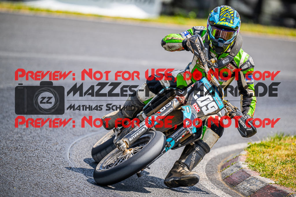 MaZZes_FotoMatrix_220529_8429 | Fotograf Mathias Schmid
Sportfotograf,
Eventfotograf,
Hochzeitsfotograf,
Portraitfotograf