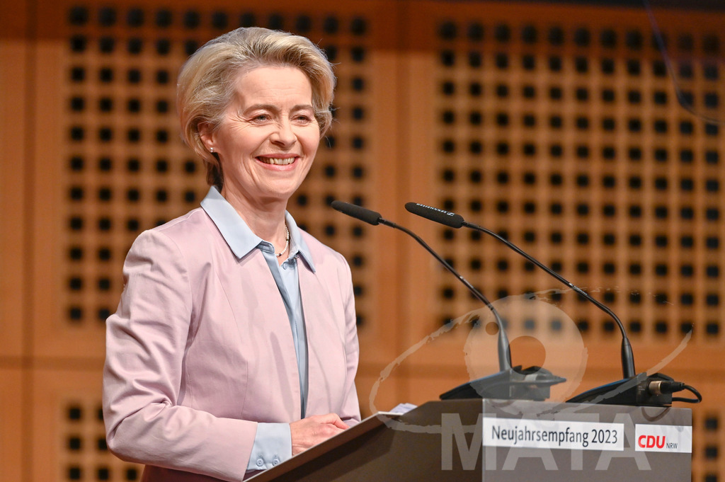 _DWI0610 | Politikerin Ursula von der Leyen beim CDU-NRW Neujahrsempfang in Düsseldorf. Düsseldorf, 28.01.2023 - Realisiert mit Pictrs.com