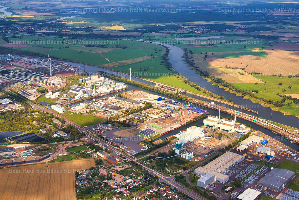 magdeburg_8736 | Die Magdeburger Platte® - das sind die schönsten Luftbilder von Magdeburg & Sachsen-Anhalt auf Acryl, Leinwand oder zum Download. Das ist Luftbildfotografie & Luftbildaufnahmen mit Drohne & Flugzeug.  - Realisiert mit Pictrs.com