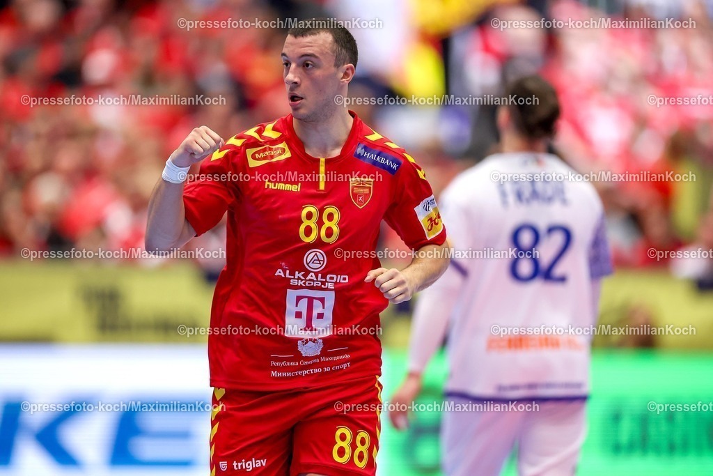EHF18012601136 | 18.01.2026, Handball, Men's EHF EURO 2026, Portugal - Nordmazedonien, Jyske Bank Boxen in Herning, Dänemark, Preliminary Round:  Pavle Atanasijevikj (North Macedonia #88) jubelnd