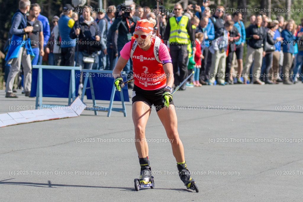 Deutsche Meisterschaften Biathlon 2018 | Deutsche Meisterschaften Biathlon 2018, Massenstart Frauen am 15.09.2018 in der DKB SKI ARENA in Oberhof, (Deutschland)

Bild: Karolin Horchler vom WSV Clausthal-Zellerfeld / BwB (2) - Realisiert mit Pictrs.com
