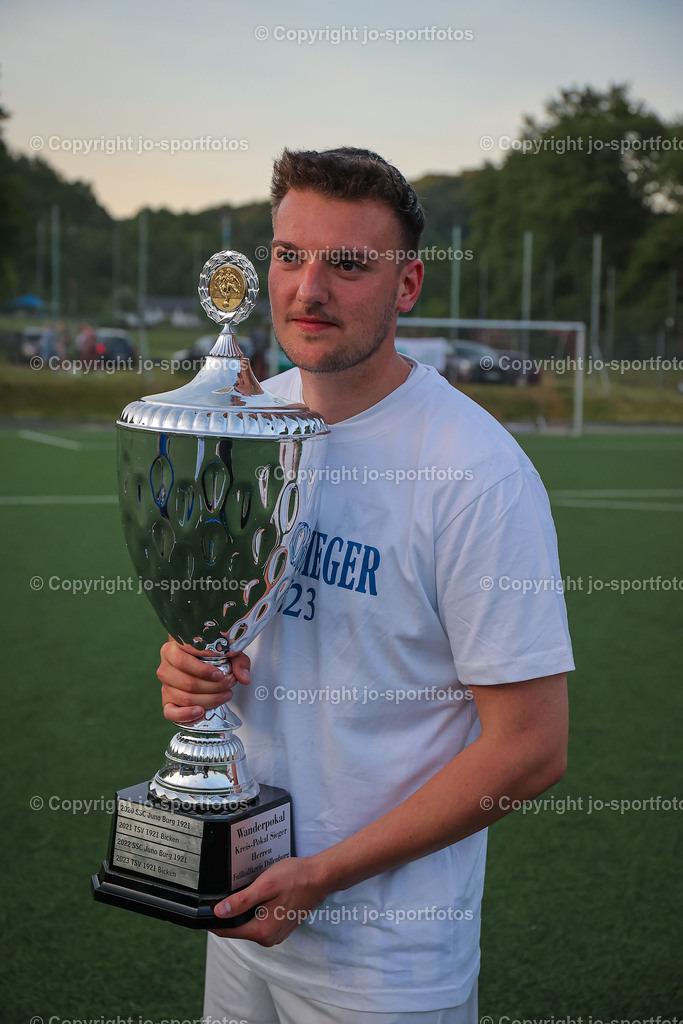 BQ3I6271 | 31.05.2023; Kreispokalfinale Kreis Dillenburg; Kunstrasenplatz Eisemroth; TSV Bicken - SSV Allendorf; Ergebnis: 5:1 (2:0)
