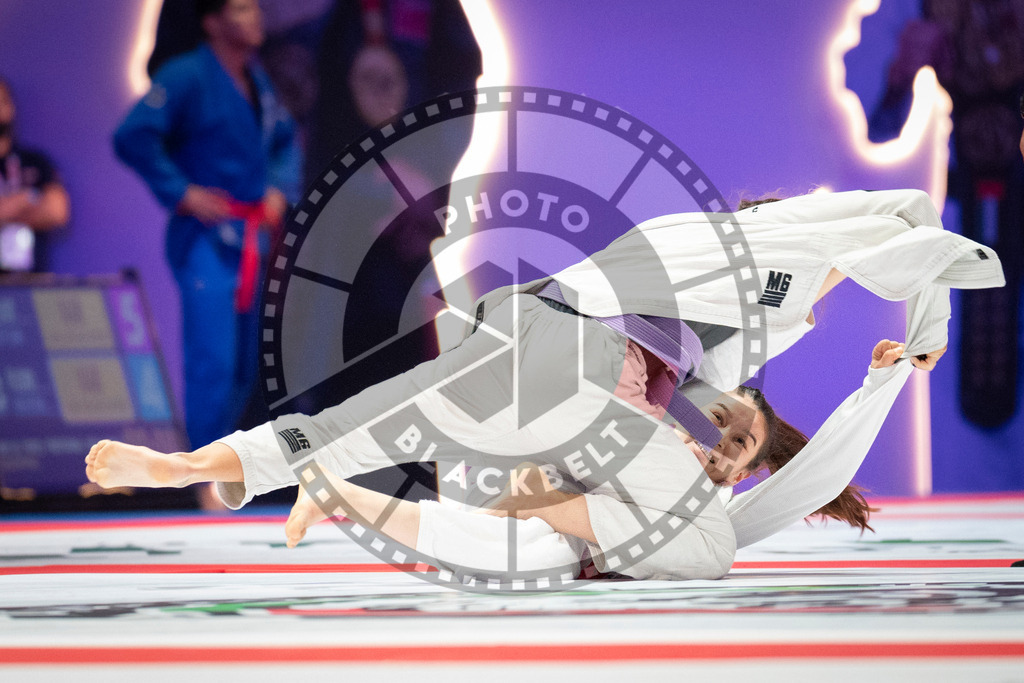 20231109PBB6028 | Fighters compete during the AJP World Professional Championship in the Mubadala Arena in Abu Dhabi, Arab United Emirates, on November 9, 2023.