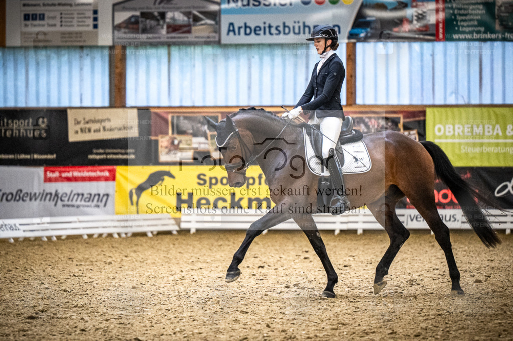 DOS_0272 | Entdecke hochwertige Reitturnierfotos von Foto Oger. Professionell, emotional und authentisch – jetzt Lieblingsmomente im Shop bestellen. - Realisiert mit Pictrs.com