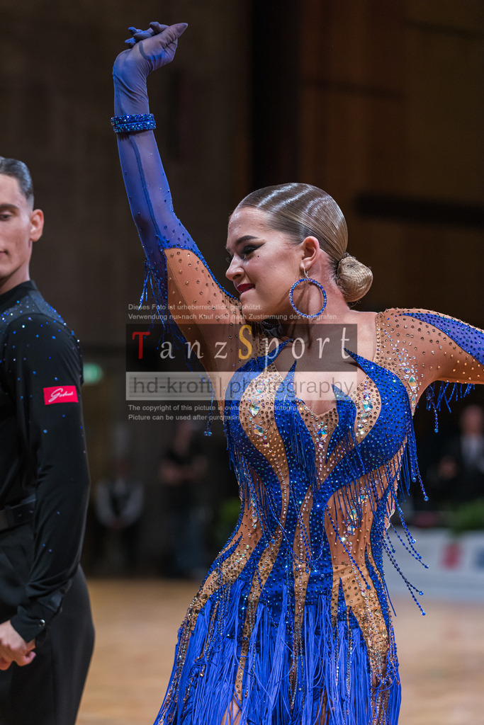 20250820_WDSF-Open-Latin-Rising Stars_2334 | Tanzsportbilder, Standardtanz, Lateintanz, WDSF, DTV, LTVB, dancecomp, goc, hessen tanzt, blaues band der spree, walzer, tango, wiener walzer, slowfox, quickstepp, samba, rumba, cha-cha-cha, paso doble. jive, hd-kroft photography, turniertanzsport