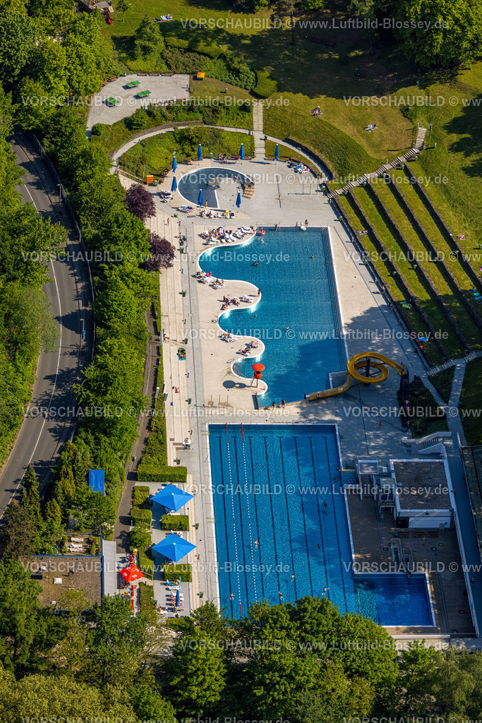 Witten240506859 | Luftbild, Freibad Annen, Schwimmbad und Schwimmbecken mit Badegästen, Annen, Witten, Ruhrgebiet, Nordrhein-Westfalen, Deutschland