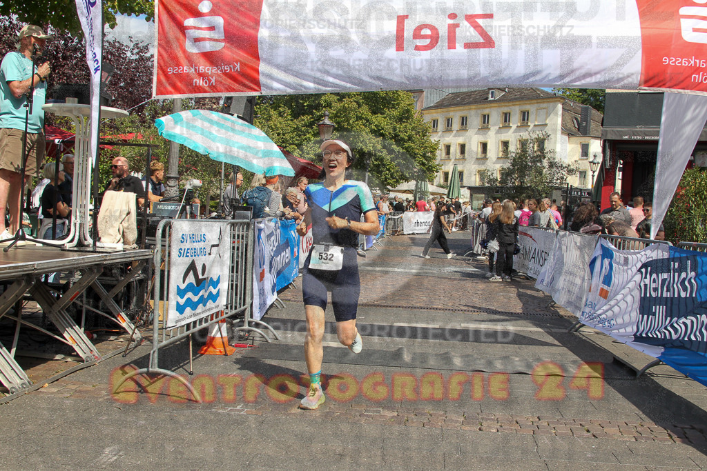 250824_1438_EV4_2028 | Sportfotografie im Rhein-Sieg Kreis, Köln, Bonn, NRW, Rheinland Pfalz, Hessen, etc. Unser Tätigkeitsfeld umfasst den Laufsport vom Volkslauf über den Marathon, Duathlon, Triathon bis zum Ultralauf wie Kölnpfad Ultra oder Schindertrail.