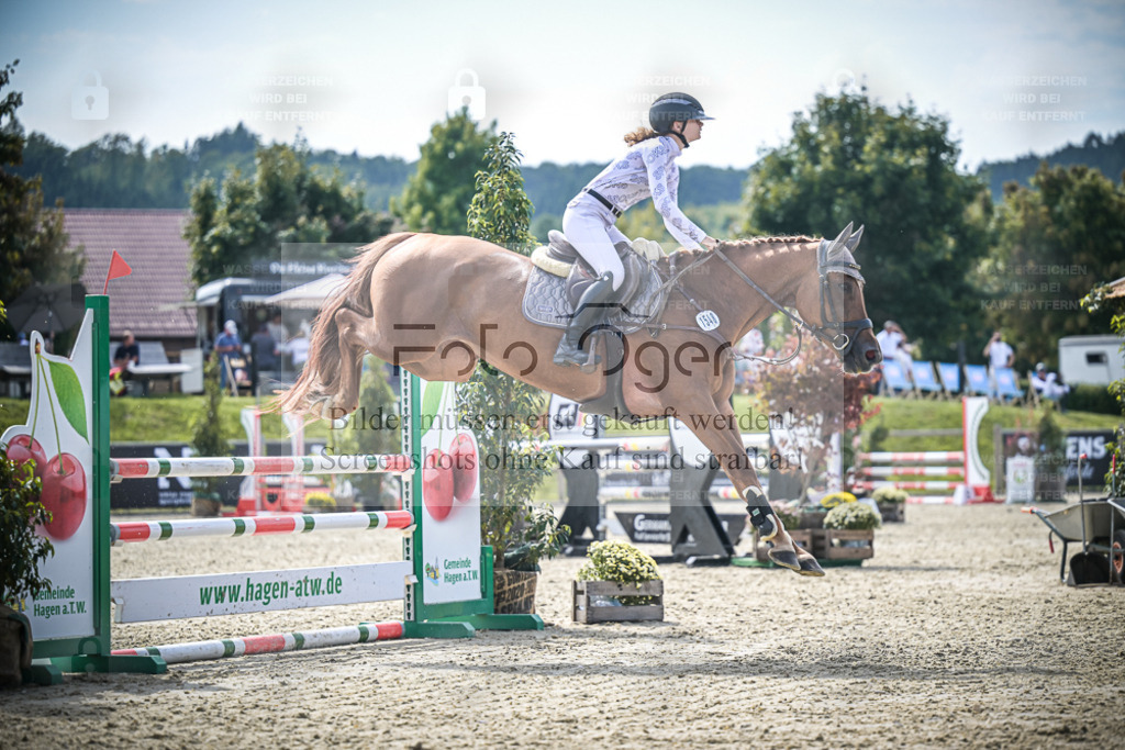 DOS_8157 | Entdecke hochwertige Reitturnierfotos von Foto Oger. Professionell, emotional und authentisch – jetzt Lieblingsmomente im Shop bestellen. - Realisiert mit Pictrs.com