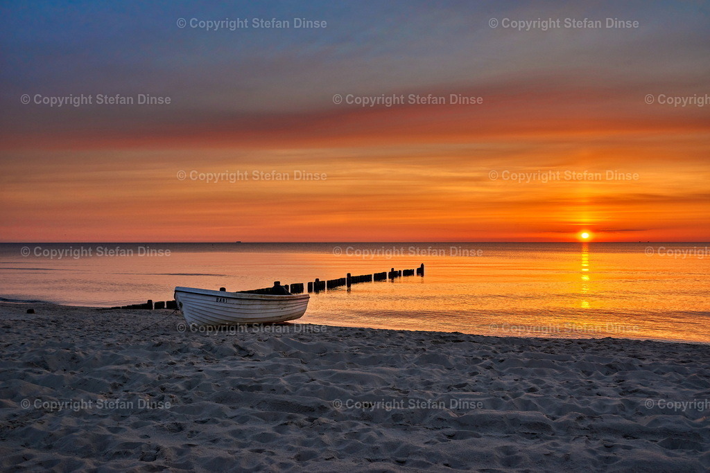 4_DSC0639k | Findlinge im Eis, Zeesenboote bei der Traditionsregatta, eine Seebrücke im Sonnenaufgang - mit den Bildern aus dieser Galerie erhalten Sie wunderschöne Aufnahmen über das ganze Jahr. Ein tolles Produkt zum Verschenken, Werben oder zum Träumen vom nächsten - Realisiert mit Pictrs.com