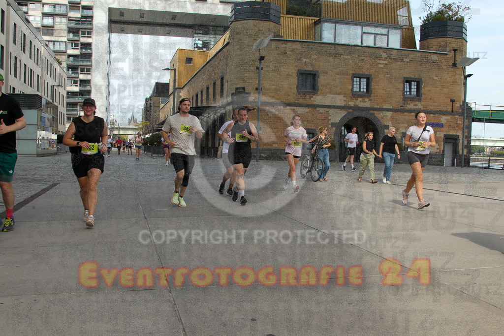 250920_1336_EV4_6230 | Sportfotografie im Rhein-Sieg Kreis, Köln, Bonn, NRW, Rheinland Pfalz, Hessen, etc. Unser Tätigkeitsfeld umfasst den Laufsport vom Volkslauf über den Marathon, Duathlon, Triathon bis zum Ultralauf wie Kölnpfad Ultra oder Schindertrail.