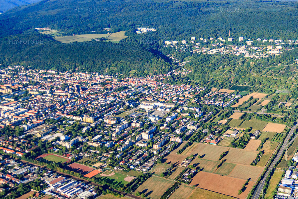 Luftbild: Ortsteil Boxberg am Hang im Ortsteil Rohrbach in Heidelberg im Bundesland Baden-Württemberg in Deutschland. Foto: IMG_51895.jpg vom 18.08.2012 durch Werner Riehm/FLY-FOTO.deAuflösung des Originals: 4752 x 3168 px