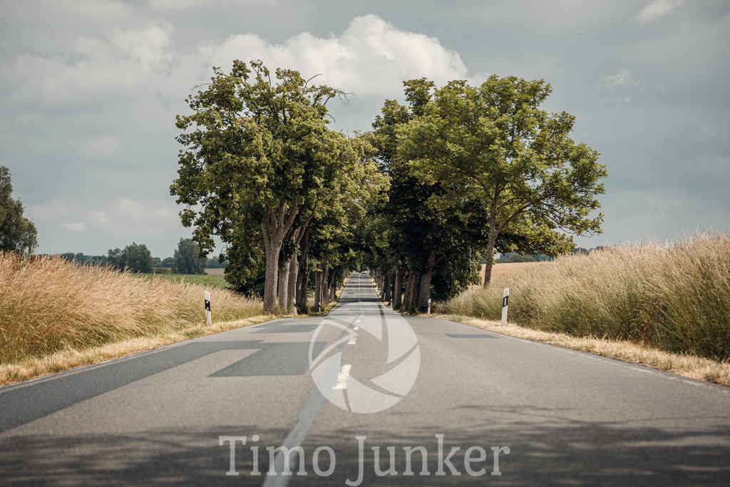 Shop_raods_und_curves- | junker-foto - Realisiert mit Pictrs.com