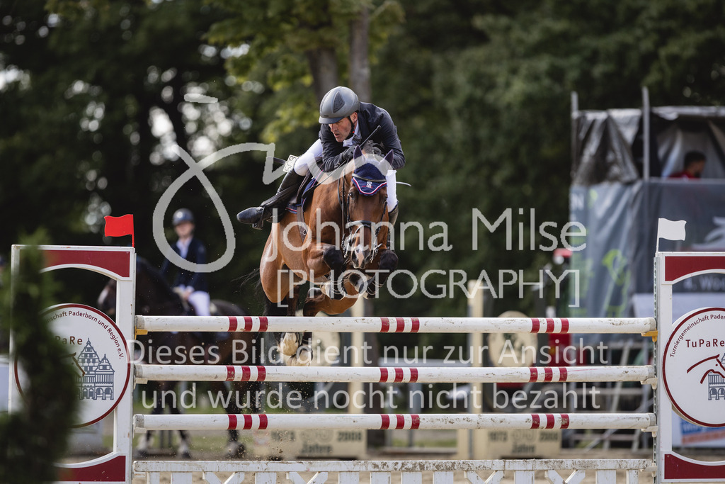 230826_Delbrueck_M2-Spr-840 | Deine schönsten Turniermomente als professionelle Fotos! Entdecke hochwertige Pferdesport-Fotografie im Online-Shop. Jetzt Fotos finden & bestellen!