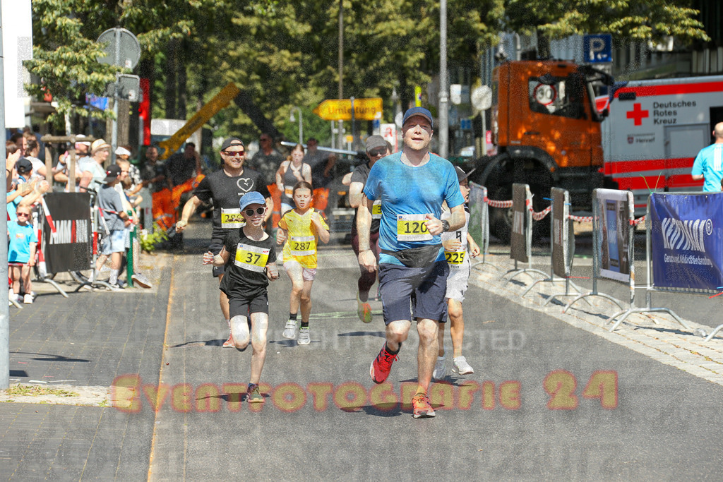 250621_1050_EX1_2838 | Sportfotografie im Rhein-Sieg Kreis, Köln, Bonn, NRW, Rheinland Pfalz, Hessen, etc. Unser Tätigkeitsfeld umfasst den Laufsport vom Volkslauf über den Marathon, Duathlon, Triathon bis zum Ultralauf wie Kölnpfad Ultra oder Schindertrail.