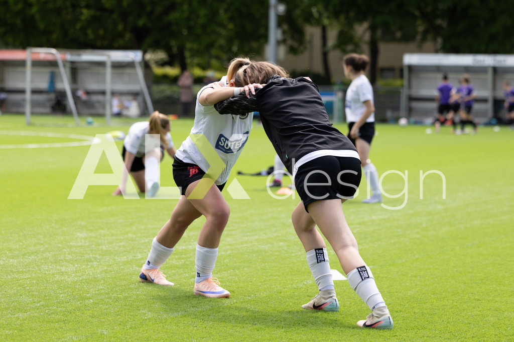 Fußball I Frauen I Saison 2025-2026 I Frauen 3. Liga | FVRZ Gruppe 2 | 18. Spieltag I Spielvereinigung Schaffhausen Damen 1 - Team Furttal Zürich I 17.05.2026 | Hochwertige Sportfotos kaufen & lizenzieren für Medien, Vereine, Agenturen & Sportler:innen. Entdecke professionelle Sportfotografie im Bildshop von Alexander Franzen. - Realisiert mit Pictrs.com