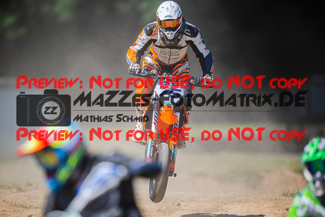 MaZZes_FotoMatrix_220702_5601 | UE40