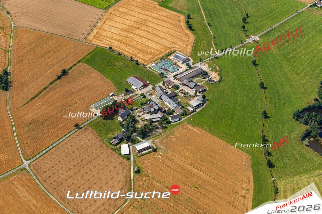 Aktuelles Luftbild von Grub Weißenstadt Kauf mit Lizenz / Bildrechten möglich- Die Luftaufnahme wurde 2021 mittels UL-Flugzeug erstellt ( keine Drohne ) - hochauflösende Kamera-Systeme von  Canon -Beste Qualität - Für grossformatige Ausdrucke geeignet. Die Geschenkidee !