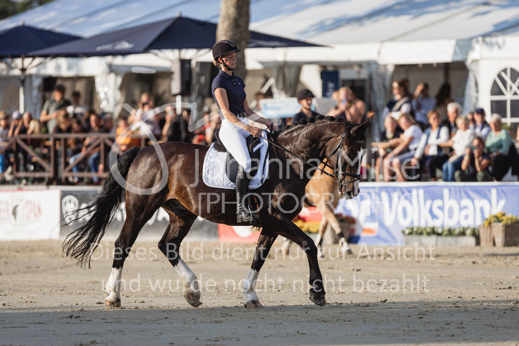 230728_BHO_Showprogramm-545 | Deine schönsten Turniermomente als professionelle Fotos! Entdecke hochwertige Pferdesport-Fotografie im Online-Shop. Jetzt Fotos finden & bestellen!