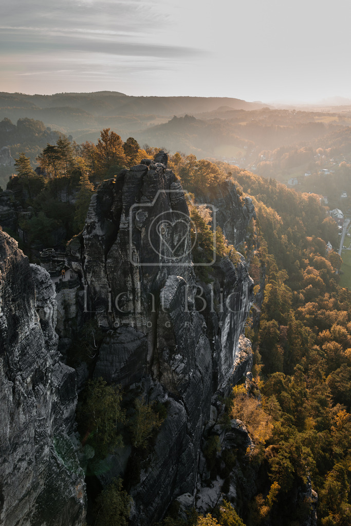 7M303096-Verbessert-RR | <licht-blick-fotografie><shooting><portraitshooting><tiershooting><landschaftsbilder><shootingbuchen><buchen><fotografbremen> <fotograf niedersachsen><fotografin Bremen und niedersachsen><carshooting><automobilfotografie><auto> - Realisiert mit Pictrs.com