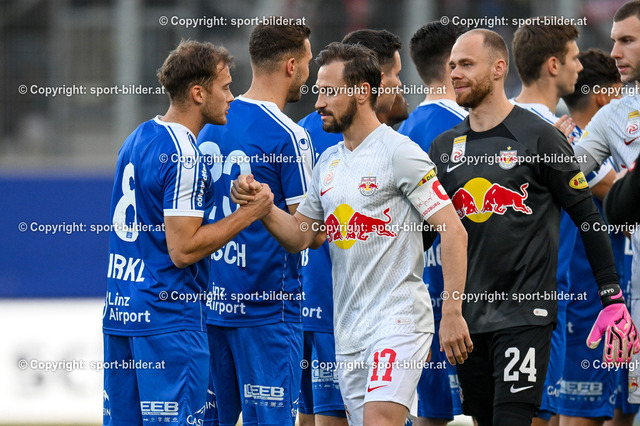 AUT, Admiral Bundesliga, FC Blau Weiss Linz vs FC Red Bull Salzburg | 17.02.2024, Hofmann Personal Stadion Linz, AUT, Admiral Bundesliga, FC Blau Weiss Linz vs FC Red Bull Salzburg, im Bild Simon Josef Alois Pirkl (Blau Weiss Linz), Andreas Ulmer (RBS)


// Admiral Bundesliga Match between FC Blau Weiss Linz vs FC Red Bull Salzburg in Linz, Austria on 2024/02/17
