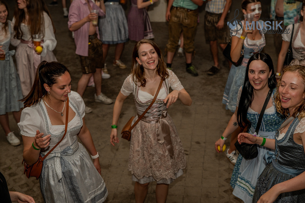 DSC_3518 | "Fussifoto.com – Ihr Ansprechpartner für hochwertige Fotografie! Entdecken Sie kreative Bilder und professionelle Dienstleistungen. Kontaktieren Sie uns für Ihre Projekte!"