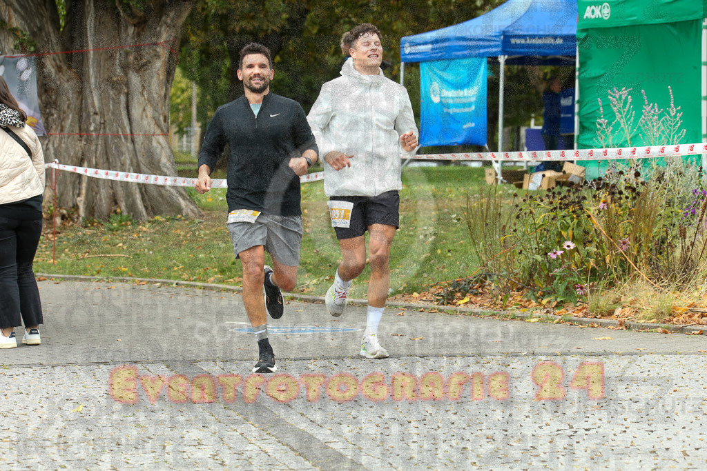 231015_1144_EX1_4374 | Sportfotografie im Rhein-Sieg Kreis, Köln, Bonn, NRW, Rheinland Pfalz, Hessen, etc. Unser Tätigkeitsfeld umfasst den Laufsport vom Volkslauf über den Marathon, Duathlon, Triathon bis zum Ultralauf wie Kölnpfad Ultra oder Schindertrail.