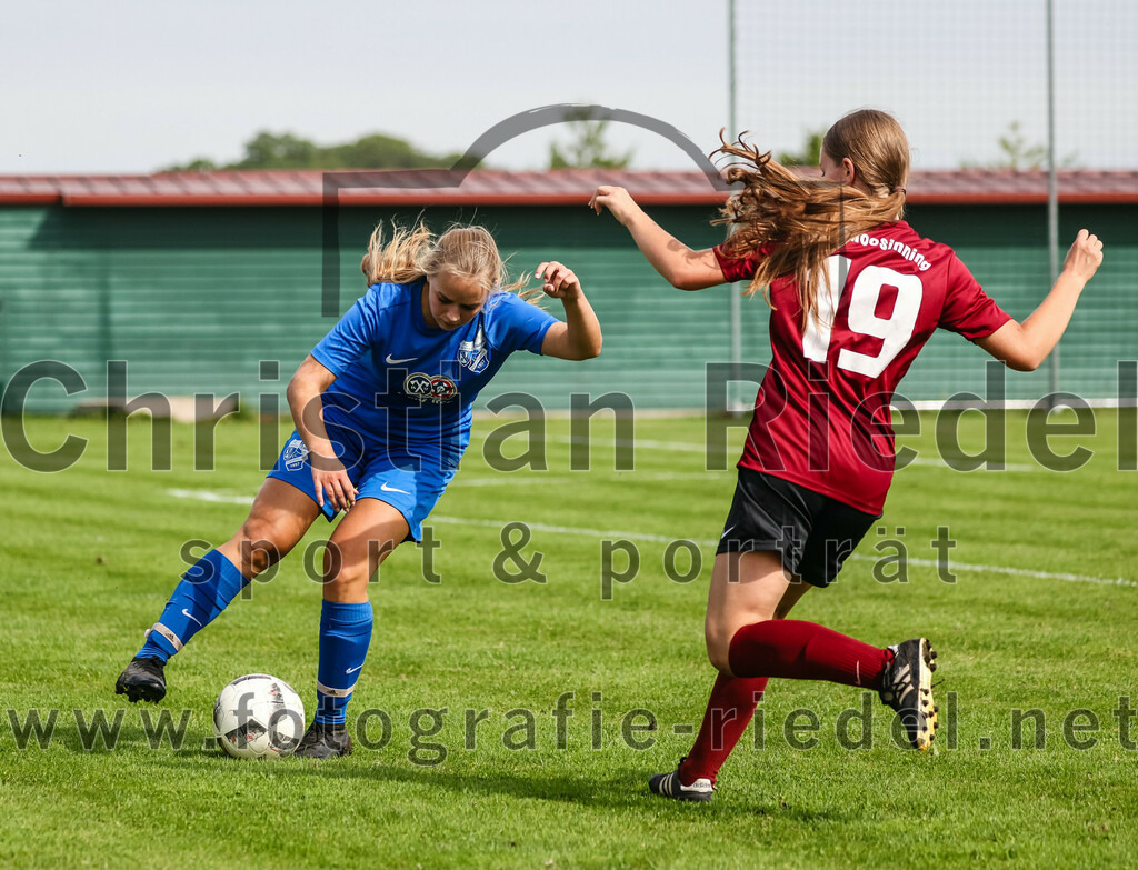 2023-09-03_060_Teamware_Cup_2023 | Oberding, Deutschland, 03.09.2023:
Fußball, TS Teamwear Cup 2023, Vorrunde, FC Schwaig gegen FC Langengeisling, Endergebnis: 

Foto: Christian Riedel / fotografie-riedel.net