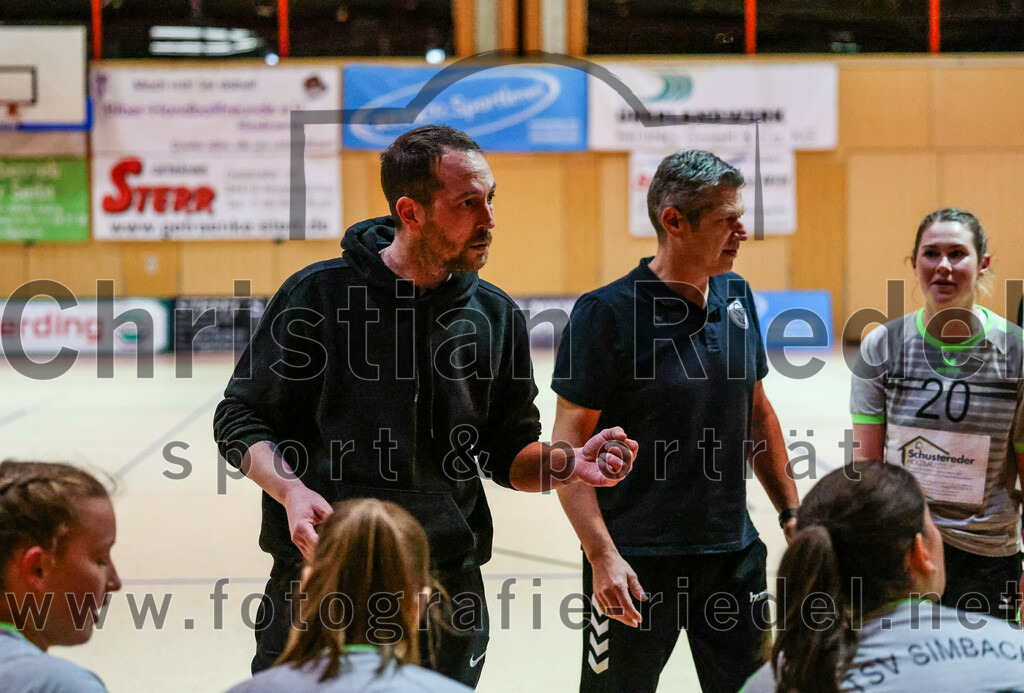 2023-11-11_059_SpVgg_Altenerding_gegen_TSV_Simbach_II | Erding, Deutschland, 11.11.2023:
Handball, Bezirksliga Frauen Altbayern 2023 / 2024, 5. Spieltag, SpVgg Altenerding II gegen TSV Simbach II, Endergebnis: 31:28

Foto: Christian Riedel / fotografie-riedel.net